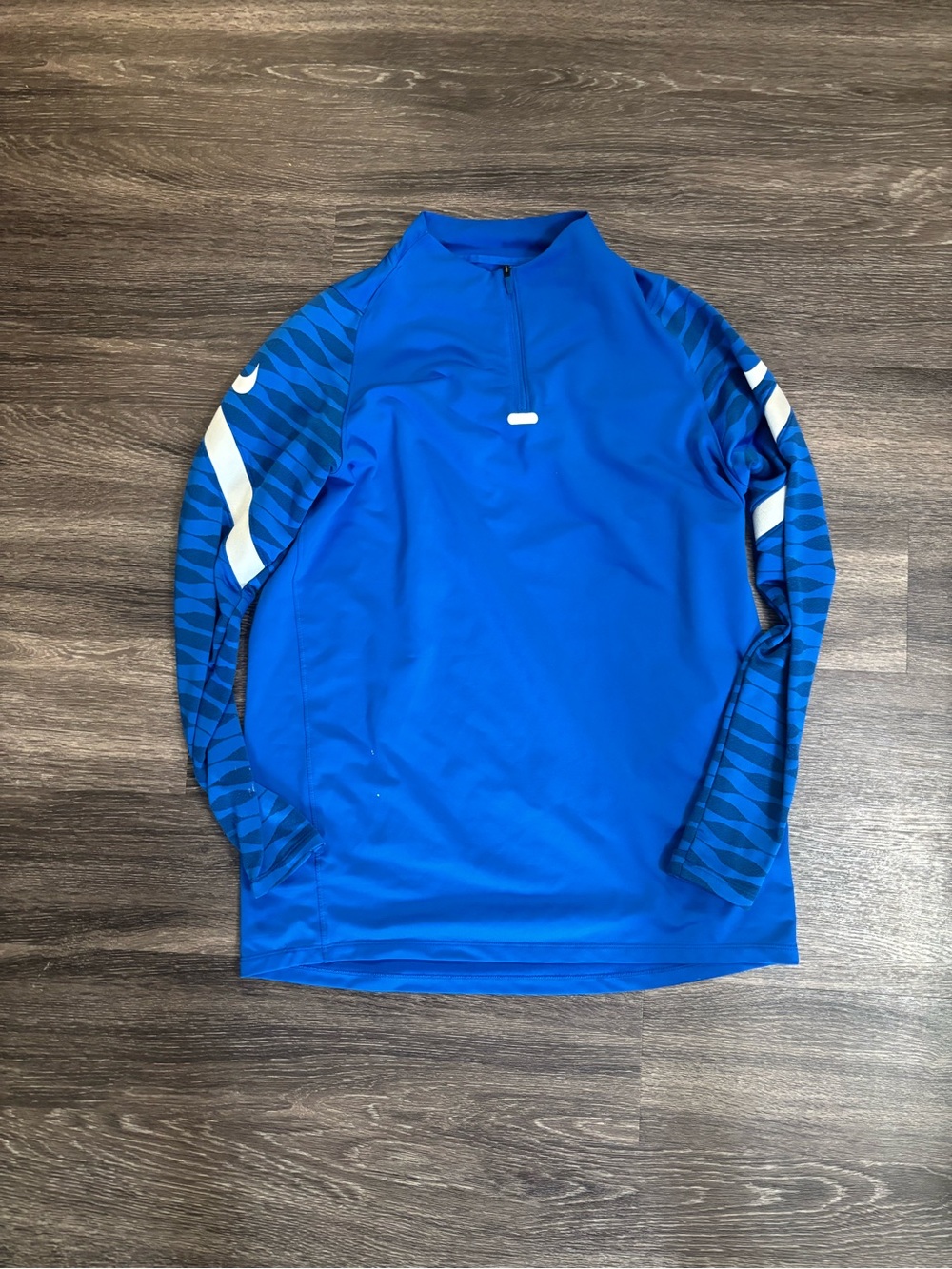 Nike Men's Blue Long-Sleeve Quarter Zip Running Top